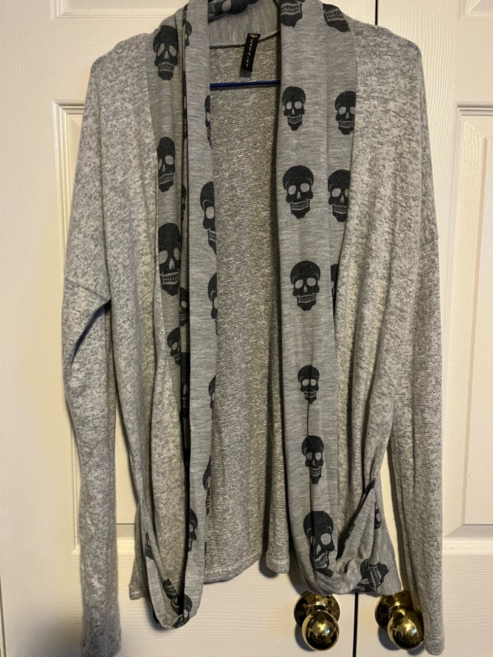 Light Gray Women’s Skull Print Open Cardigan Sweater